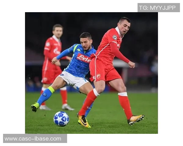 拉纳卡与特伦辛的精彩对决揭示足球战术与团队合作的重要性