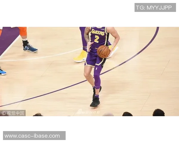 湖人队与新奥尔良鹈鹕的激烈对决展现篮球魅力与团队精神