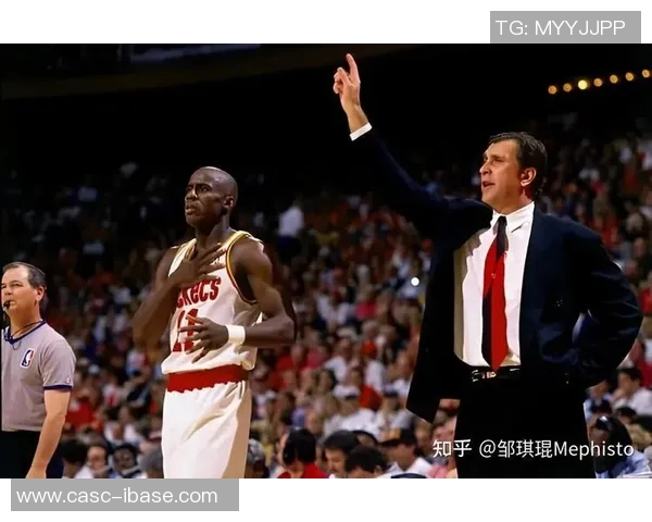 火箭与爵士西部半决赛激战正酣球迷期待精彩对决与逆转时刻