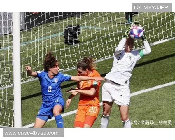 意大利女足与荷兰女足激战成和精彩比分回顾与分析 意大利女足与荷兰女足激战成和精彩比分回顾与分析